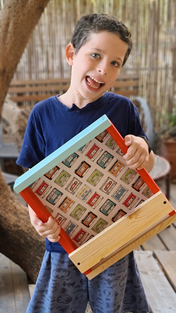 מדפון עץ לספרים