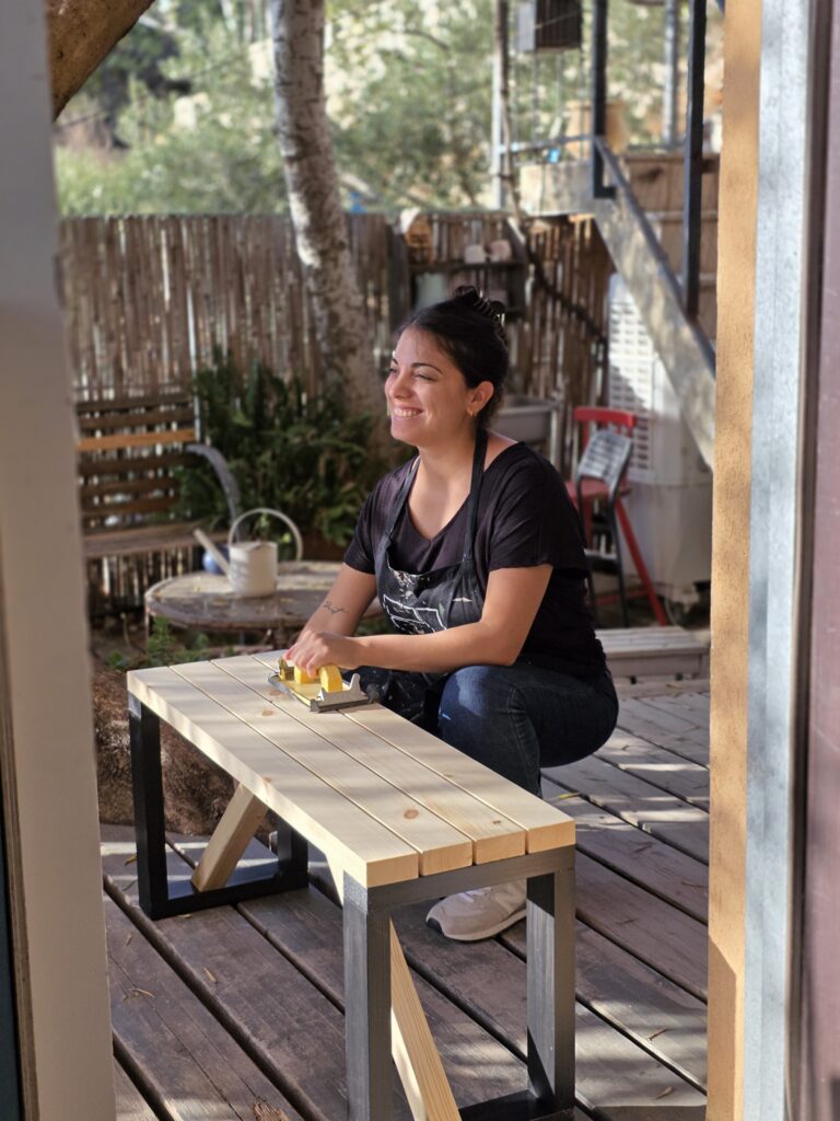 ספסל ישיבה רות