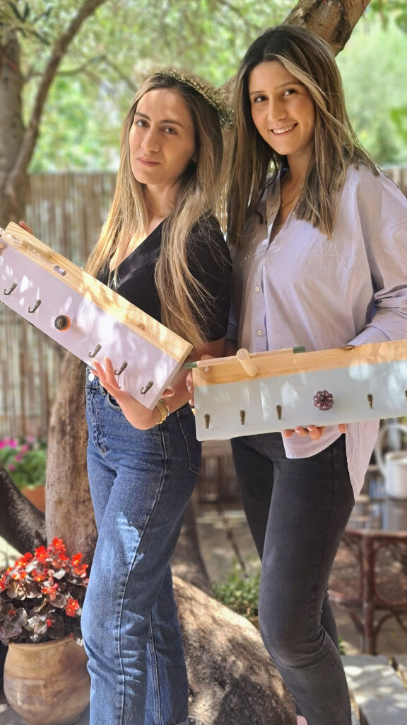 מתלה לתכשיטים